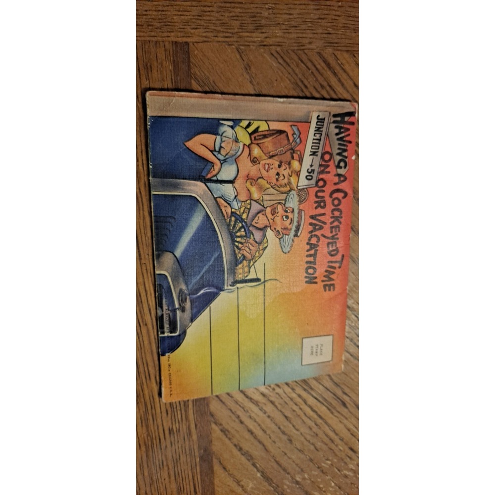 1940s "HAVING A COCKEYED TIME ON OUR VACATION" LINEN COMIC POSTCARD FOLDER